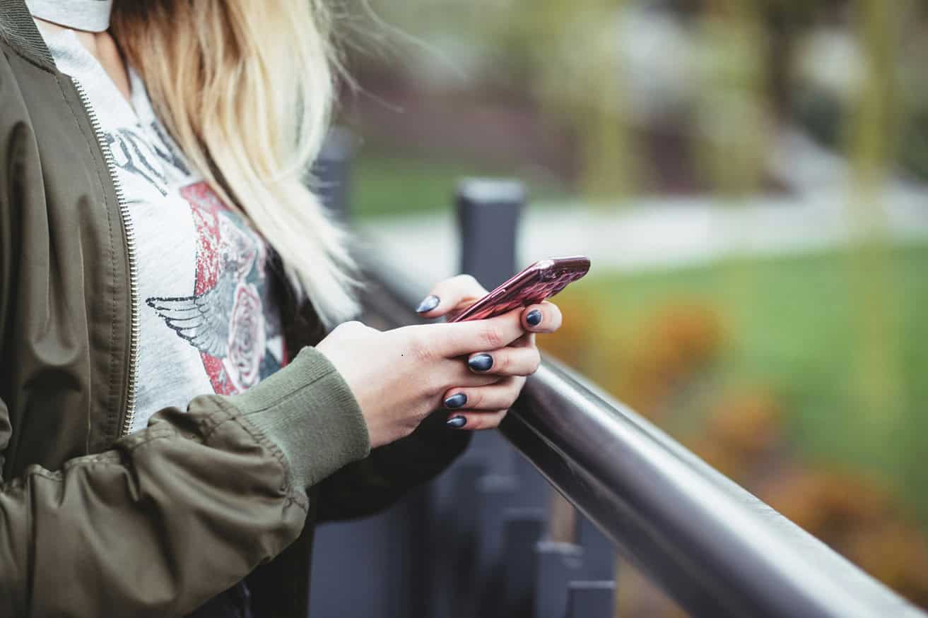 international data roaming - How to Save on International Data Roaming While Traveling: Smart Tips and Tools international data roaming - How to Save on International Data Roaming While Traveling: Smart Tips and Tools