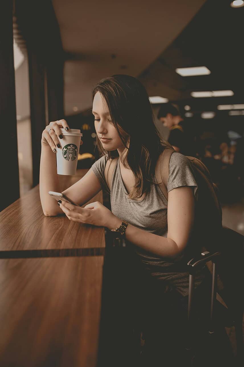 international data roaming - How to Save on International Data Roaming While Traveling: Smart Tips and Tools international data roaming - How to Save on International Data Roaming While Traveling: Smart Tips and Tools